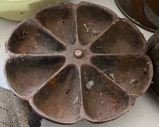 Country Store Nail Holder