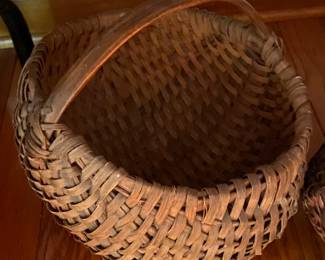 Oak Butt Baskets