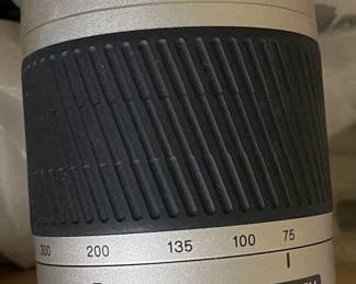 Minolta AF Zoom 75-300mm Lense
