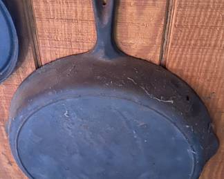 #14 Skillet (Not a Griswold)