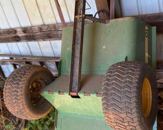 John Dere Yard Cart