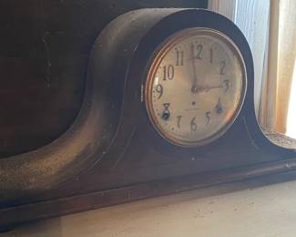 Mantle Clock