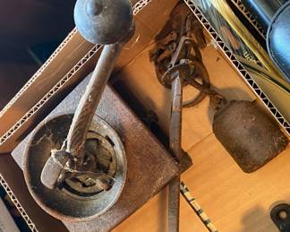 Coffee Grinder, Cotton Scale