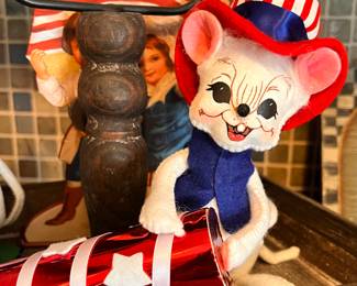 Lots of Annalee 4th of July mice 