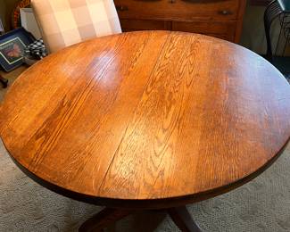 Vtg. Oak kitchen/dining tables w/2 leaves