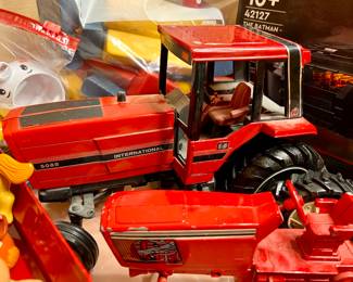 International red tractor 