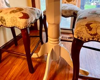 Kitchen table and 4 matching Chairs upholstered with chicken pattern 