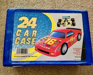 Vtg. Car carrying case 