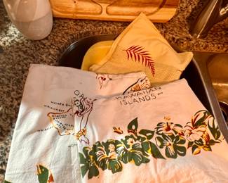 1 of 2 Vtg. Hawaii table clothes