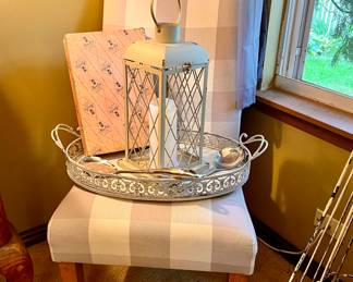 1 of 4 matching kitchen/dining chairs