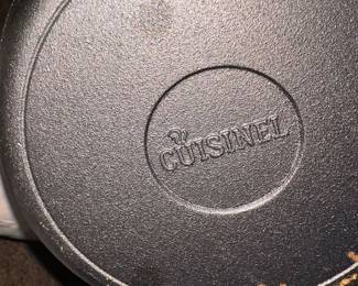 Cuisinel cast iron fry pan 