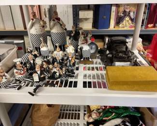 #10158 • Chefs Waiters Classic and Box
