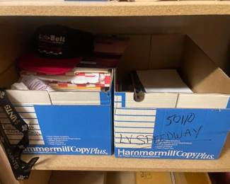 #50110 • Magazines Hat and Key Chain
