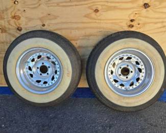 #22118 • 2 Silvertown Radial Wheels
