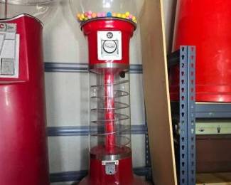 #13114 • Vintage Beaver Gumball Machine
