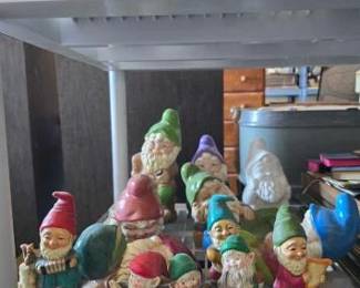 #13660 • Glass Yard Gnomes
