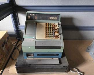#13072 • Vintage NCR Cash Register

