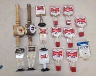 #1076 • (15) Beer Tap Handles
