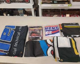 #1166 • (6) Assorted Flags
