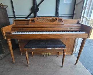 #24010 • Vintage KimBall Piano Artist Spinet
