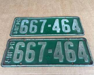 #6500 • Pair of 1924 California Licenses Plates
