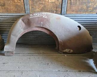 #2824 • 2 Classic Vehicle Fenders
