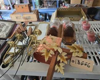 #13666 • Hanging Candles Small MailBox Decor & more
