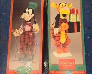 #20614 • 2 Christmas Disney Figurines
