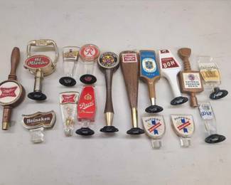 #1088 • (16) Beer Tap Handles

