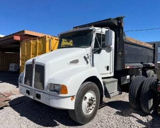 #137 • 2004 Kenworth T300 Dump Truck
