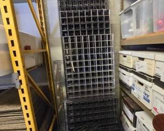 #20560 • Metal Shelfs
