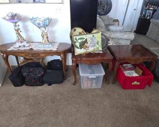 #60016 • 3 Wooden Tables
