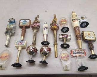 #1112 • (16) Beer Tap Handles
