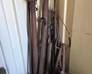 #2522 • Classic Car Parts
