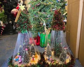 #20032 • 3 Christmas tree
