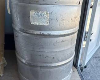 #24600 • ANHEUSER-BUSCH,INC Bud Light Keg
