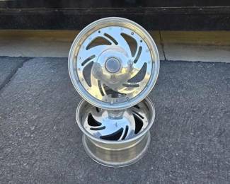 #22154 • Two 3 Piece 5 Lug Wheels
