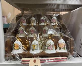 #50504 • China Bell Set
