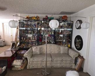 #60032 • Corner Lamp
