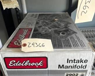 #24366 • Edelbrock Intake Manifold
