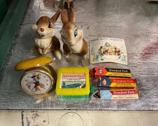 #20726 • Disney Memorabilia
