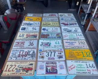 #6550 • 24 Illinois License Plates

