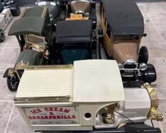 #50610 • 7 Classes Car/Truck Decanters
