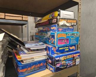 #10724 • Hot Wheels Race Sets, Books, Coloring Book, Posters
