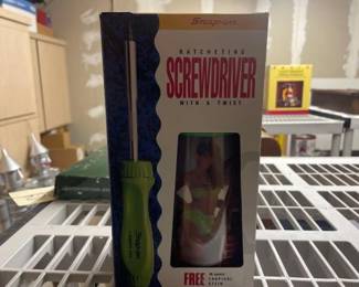 #50210 • Snap-On Ratcheting Screwdriver with 16oz Stein
