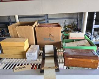 #13642 • Sewing Stuff Buttons Vintage Cordless edison Calculator & more
