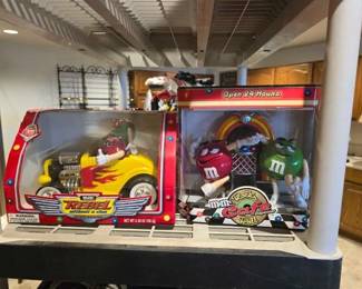 #60808 • (2) M&M's Candy Dispensers
