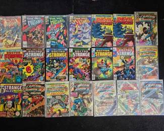 #10448 • (28) Marvel Comics
