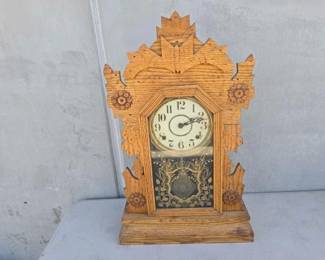 #13038 • Vintage Wooden Gingerbread Mantle Clock with Key
