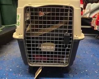 #20544 • Rolling Animal Kennel
